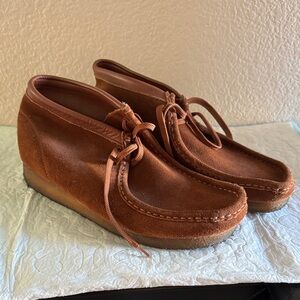 Clarks Men's Tobacco Suede Wallabees Chukka Boots